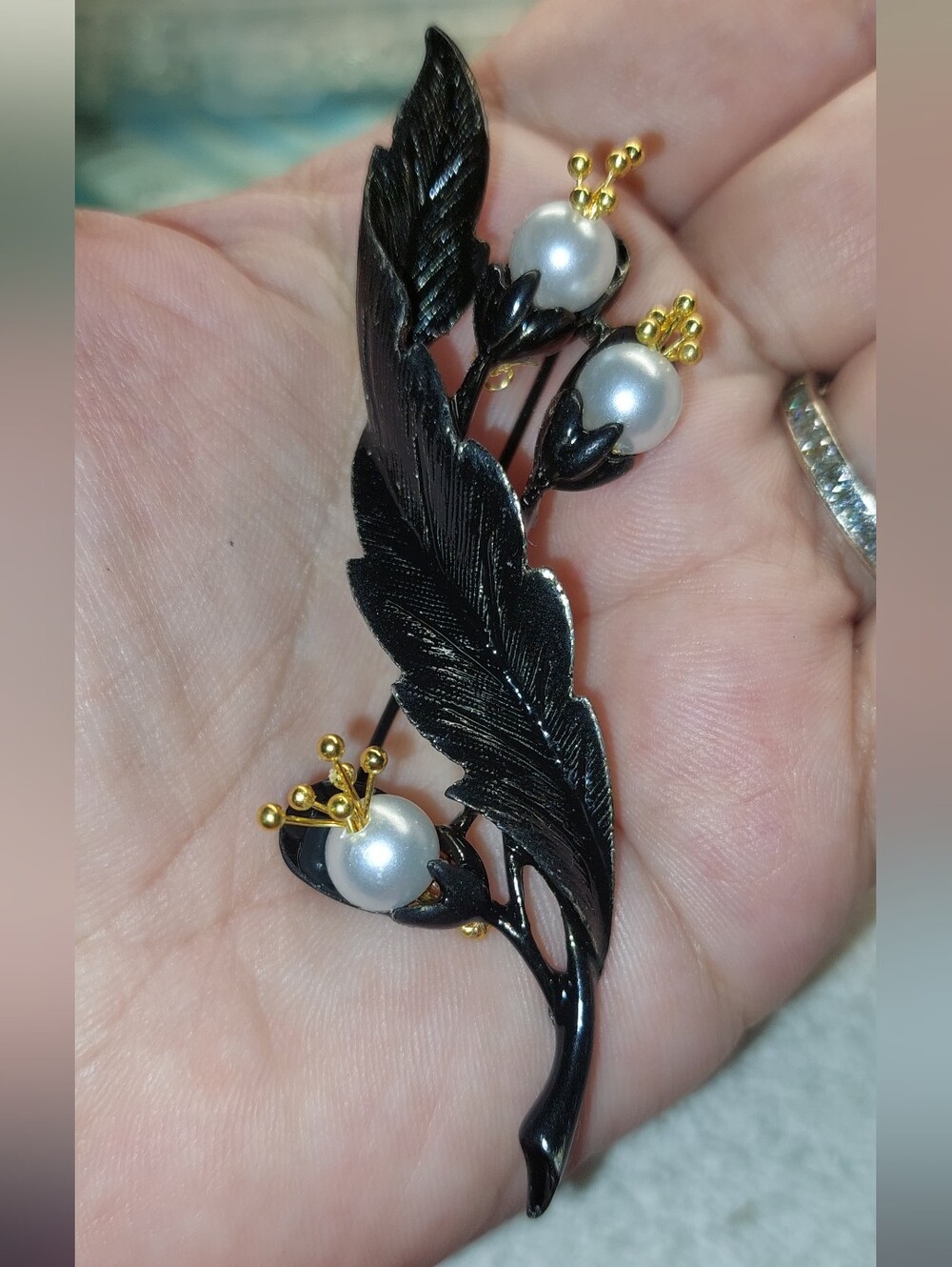Upcycled Sarah Coventry Feather Leaf Brooch With Faux Pearls